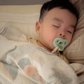 bimbidreams竹纖維紗布包巾開箱 外出遮陽、居家蓋被一次搞定！